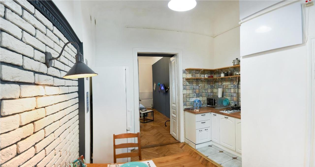 Stylish Apartments In The Center Львів Екстер'єр фото